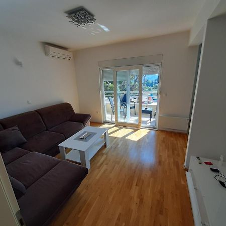 Apartman U Centru Makarske มาคาร์สกา ภายนอก รูปภาพ