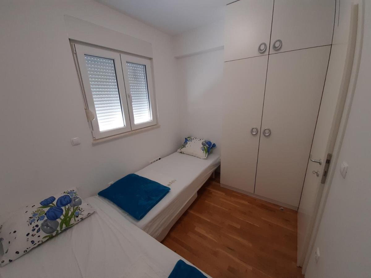 Apartman U Centru Makarske มาคาร์สกา ภายนอก รูปภาพ