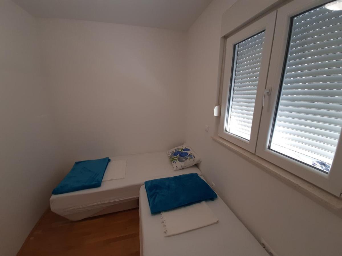 Apartman U Centru Makarske มาคาร์สกา ภายนอก รูปภาพ