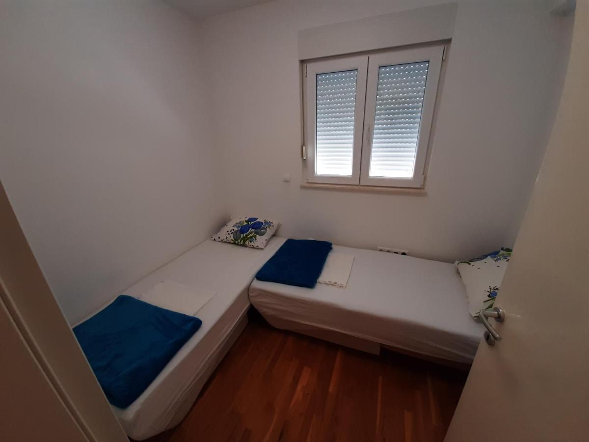 Apartman U Centru Makarske มาคาร์สกา ภายนอก รูปภาพ