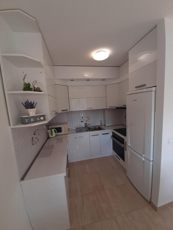 Apartman U Centru Makarske มาคาร์สกา ภายนอก รูปภาพ